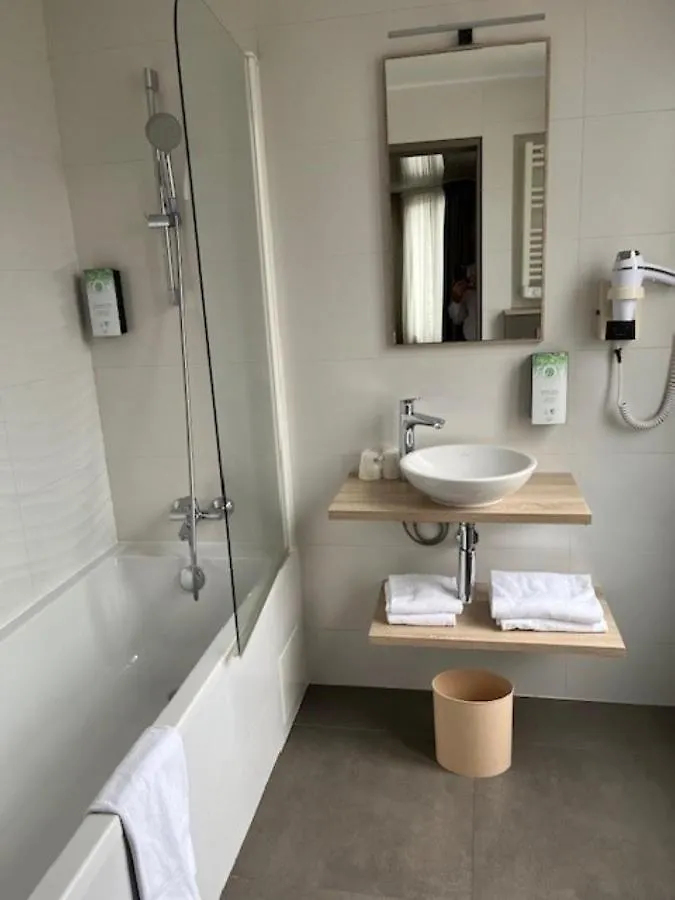Campanile 14 - Maine Montparnasse Hotel 3*