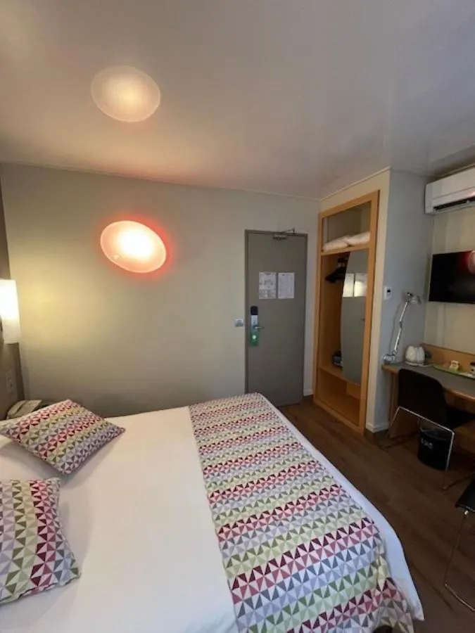 Hotel Campanile 14 - Maine Montparnasse París