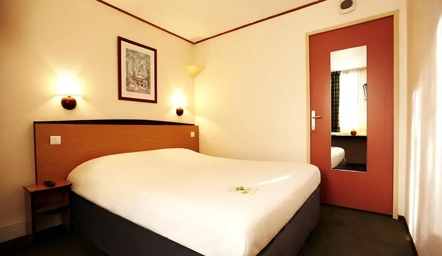 Campanile 14 - Maine Montparnasse Hotel